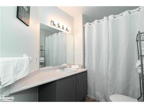 20 Liza Crescent, Bracebridge, ON - Indoor Photo Showing Bathroom