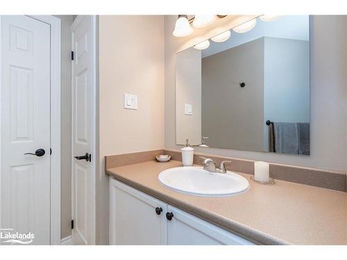 167 Luckport Crescent, Midland, ON - Indoor Photo Showing Bathroom