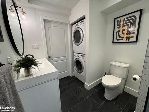 1 Georgian Manor Drive, Collingwood, ON - Indoor Photo Showing Laundry Room