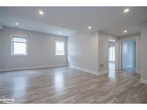 10 Elm Drive, Wasaga Beach, ON - Indoor Photo Showing Other Room