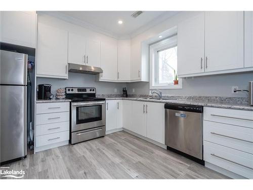 10 Elm Drive, Wasaga Beach, ON - Indoor Photo Showing Kitchen With Stainless Steel Kitchen