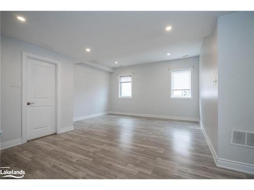 10 Elm Drive, Wasaga Beach, ON - Indoor Photo Showing Other Room