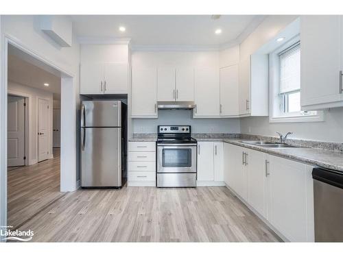 10 Elm Drive, Wasaga Beach, ON - Indoor Photo Showing Kitchen With Stainless Steel Kitchen With Double Sink