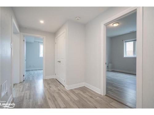 10 Elm Drive, Wasaga Beach, ON - Indoor Photo Showing Other Room