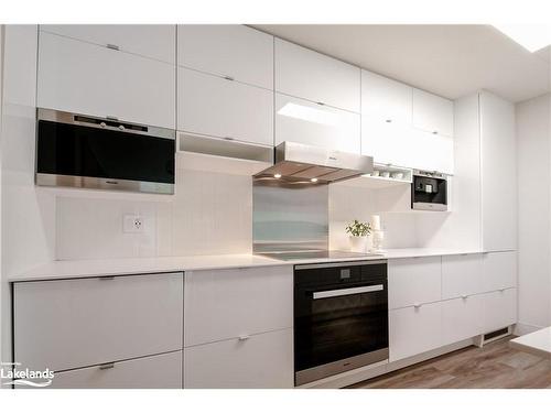 50-19 Dawson Drive, Collingwood, ON - Indoor Photo Showing Kitchen