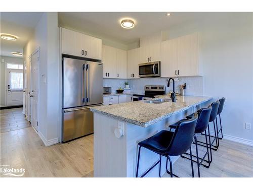 1 Bianca Crescent, Wasaga Beach, ON - Indoor Photo Showing Kitchen With Double Sink