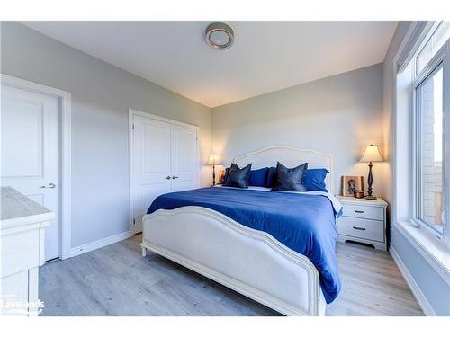 1 Bianca Crescent, Wasaga Beach, ON - Indoor Photo Showing Bedroom