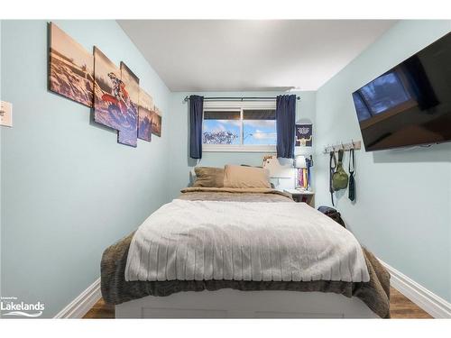 261 Castle Road, Midland, ON - Indoor Photo Showing Bedroom