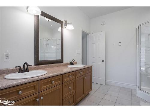 127 Wards Road, The Blue Mountains, ON - Indoor Photo Showing Bathroom