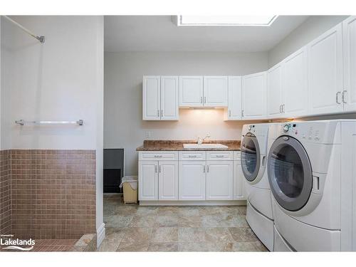 127 Wards Road, The Blue Mountains, ON - Indoor Photo Showing Laundry Room