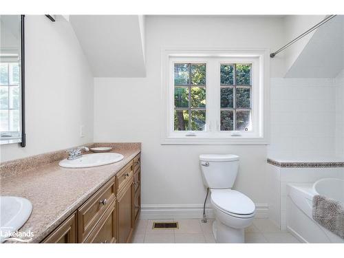 127 Wards Road, The Blue Mountains, ON - Indoor Photo Showing Bathroom