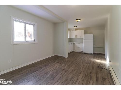 347 Midland Avenue, Midland, ON - Indoor Photo Showing Kitchen