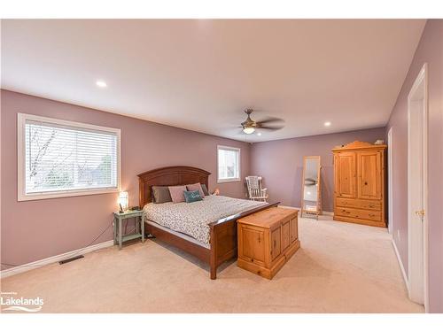 10 Regalia Way, Barrie, ON - Indoor Photo Showing Bedroom