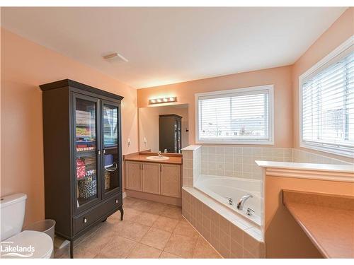 10 Regalia Way, Barrie, ON - Indoor Photo Showing Bathroom