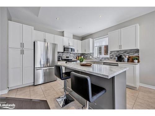 96 Bellisle Road, Penetanguishene, ON - Indoor Photo Showing Kitchen With Upgraded Kitchen