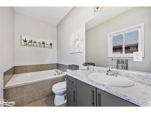 96 Bellisle Road, Penetanguishene, ON - Indoor Photo Showing Bathroom