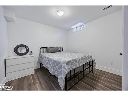 96 Bellisle Road, Penetanguishene, ON - Indoor Photo Showing Bedroom