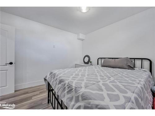 96 Bellisle Road, Penetanguishene, ON - Indoor Photo Showing Bedroom