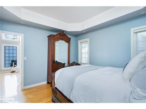 209733 Highway 26, The Blue Mountains, ON - Indoor Photo Showing Bedroom