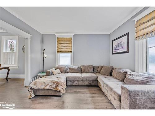 501 Talbot Street, Port Mcnicoll, ON - Indoor Photo Showing Living Room