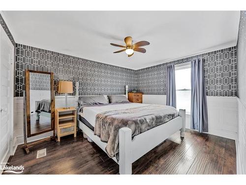 501 Talbot Street, Port Mcnicoll, ON - Indoor Photo Showing Bedroom