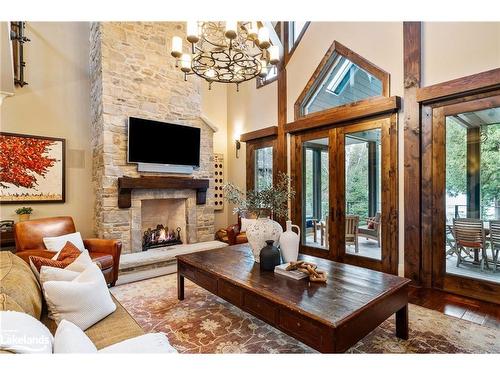 115 Ellis Drive, The Blue Mountains, ON - Indoor Photo Showing Living Room With Fireplace