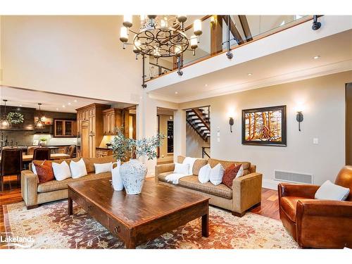 115 Ellis Drive, The Blue Mountains, ON - Indoor Photo Showing Living Room