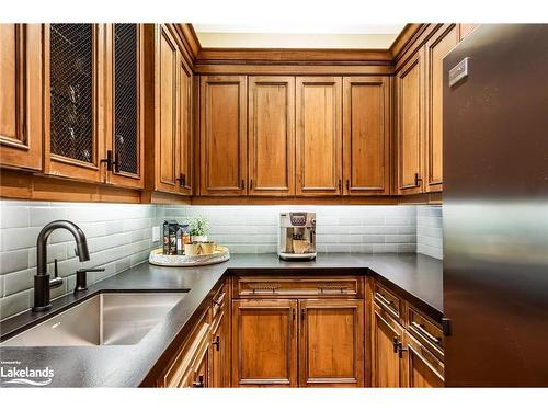 115 Ellis Drive, The Blue Mountains, ON - Indoor Photo Showing Kitchen