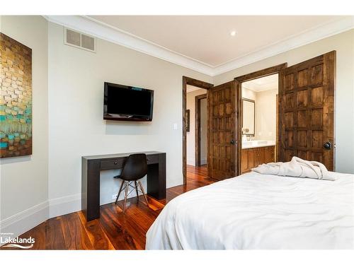 115 Ellis Drive, The Blue Mountains, ON - Indoor Photo Showing Bedroom