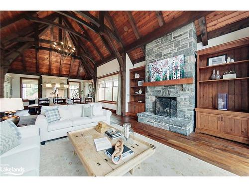 114 Innsbruck Lane, The Blue Mountains, ON - Indoor Photo Showing Living Room With Fireplace