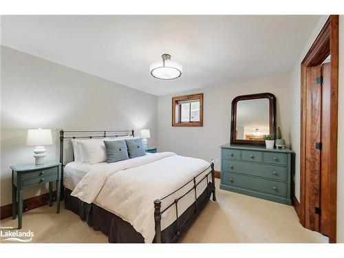 114 Innsbruck Lane, The Blue Mountains, ON - Indoor Photo Showing Bedroom