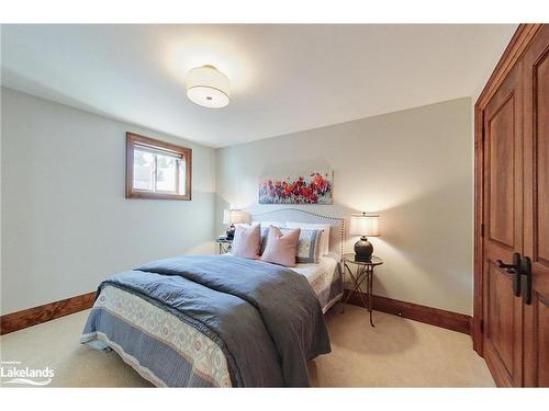 114 Innsbruck Lane, The Blue Mountains, ON - Indoor Photo Showing Bedroom