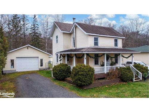 8 Meadow Street, Parry Sound, ON - Outdoor With Deck Patio Veranda With Facade