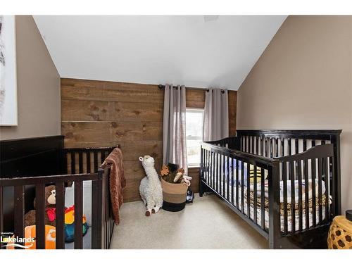 8 Meadow Street, Parry Sound, ON - Indoor Photo Showing Bedroom