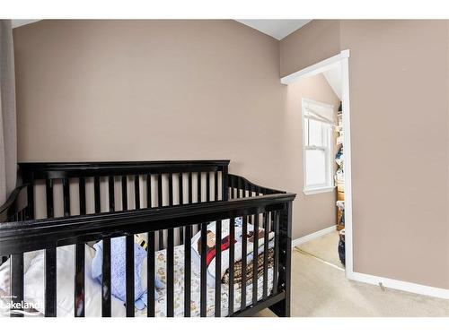 8 Meadow Street, Parry Sound, ON - Indoor Photo Showing Bedroom