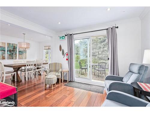 108-110 Fairway Court, The Blue Mountains, ON - Indoor Photo Showing Living Room