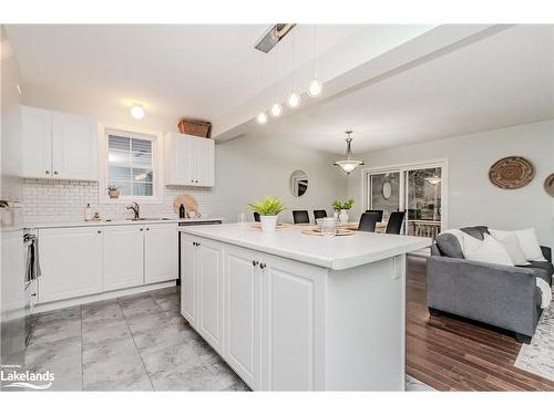 80 Fieldstream Chase, Bracebridge, ON - Indoor Photo Showing Kitchen