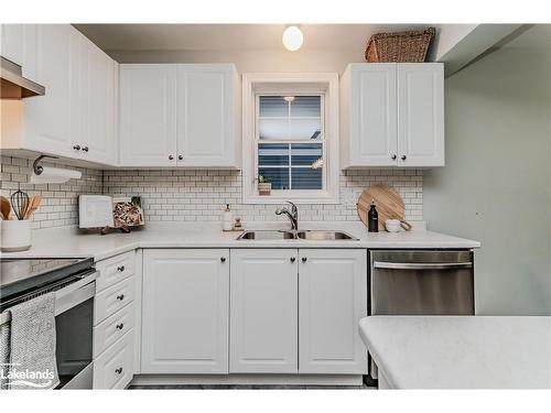 80 Fieldstream Chase, Bracebridge, ON - Indoor Photo Showing Kitchen With Double Sink