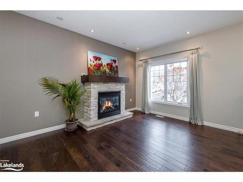 6 Bay Moorings Boulevard, Penetanguishene, ON - Indoor Photo Showing Living Room With Fireplace