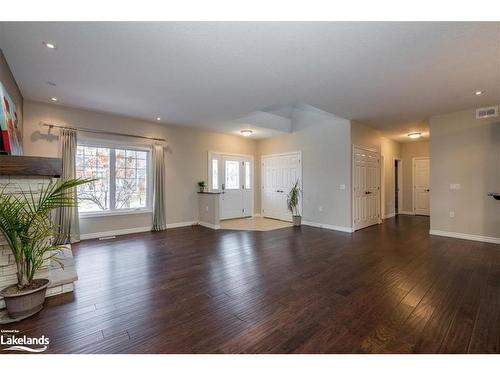 6 Bay Moorings Boulevard, Penetanguishene, ON - Indoor Photo Showing Living Room