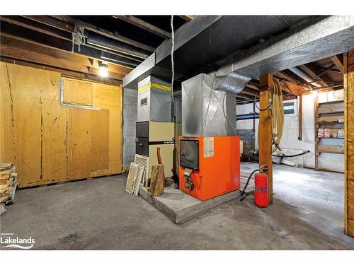 4866 Hwy 124 Highway, Magnetawan, ON - Indoor Photo Showing Basement