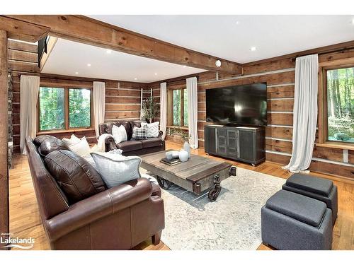 245596 22 Side Road, Meaford, ON - Indoor Photo Showing Living Room