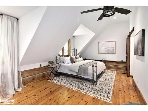 245596 22 Side Road, Meaford, ON - Indoor Photo Showing Bedroom