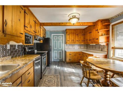 787 Fifth Avenue, Port Mcnicoll, ON - Indoor Photo Showing Kitchen