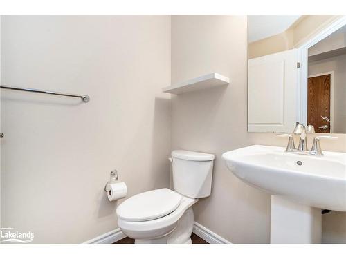 105-19A Yonge Street N, Elmvale, ON - Indoor Photo Showing Bathroom