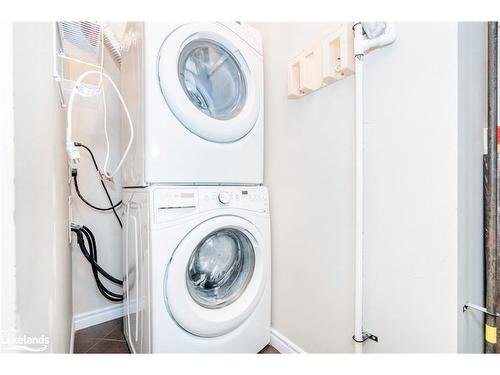 105-19A Yonge Street N, Elmvale, ON - Indoor Photo Showing Laundry Room