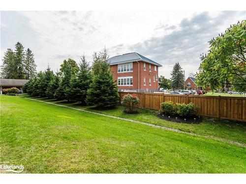 105-19A Yonge Street N, Elmvale, ON - Outdoor With Deck Patio Veranda With Backyard