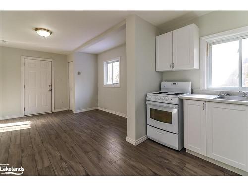 347 Midland Avenue, Midland, ON - Indoor Photo Showing Kitchen