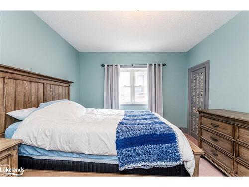 485 Hannah Street, Midland, ON - Indoor Photo Showing Bedroom