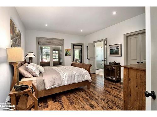 376 Sunset Boulevard, Thornbury, ON - Indoor Photo Showing Bedroom